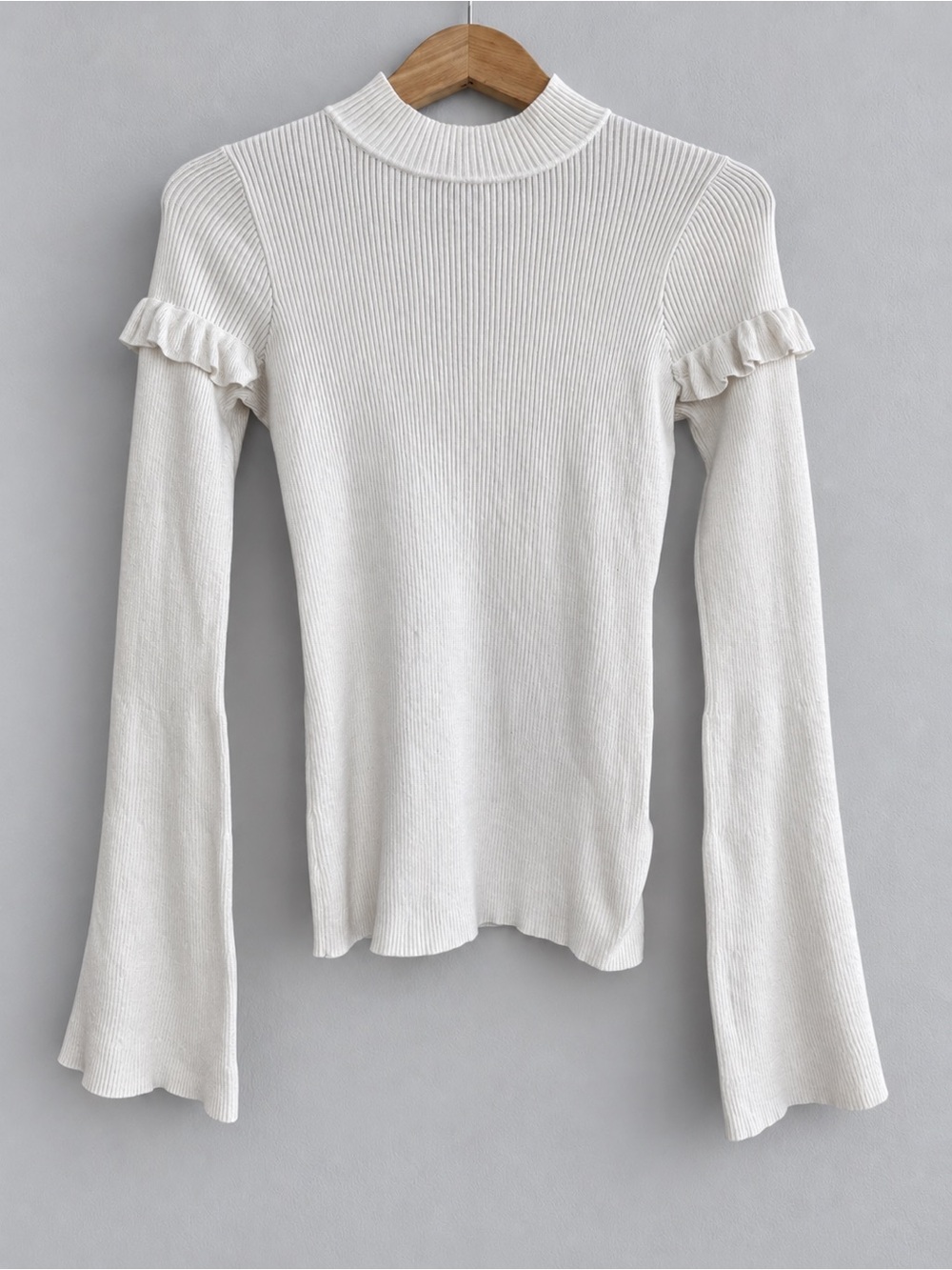 GUESS Women’s M Cream Ribbed Mock Neck Ruffle Bell Sleeve Sweater Top